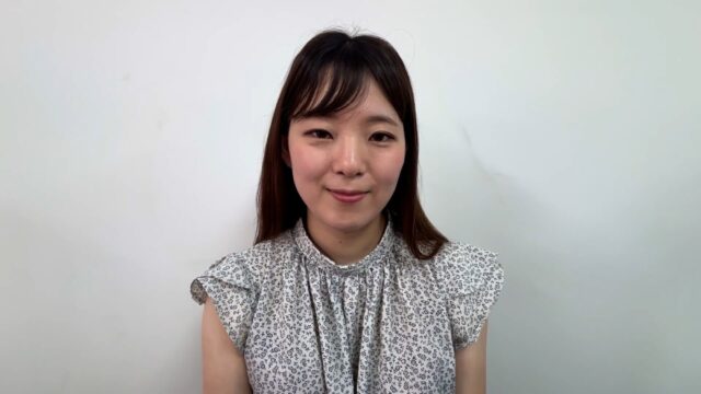 M男が街中で女性に声をかけてワキを舐めさせて貰う OL あいるちゃん