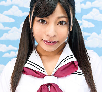 代々木で見つけた優しい女●●生に18cmメガチ○ポを素股してもらったらこんなヤラしい事になりました。 岬あずさ