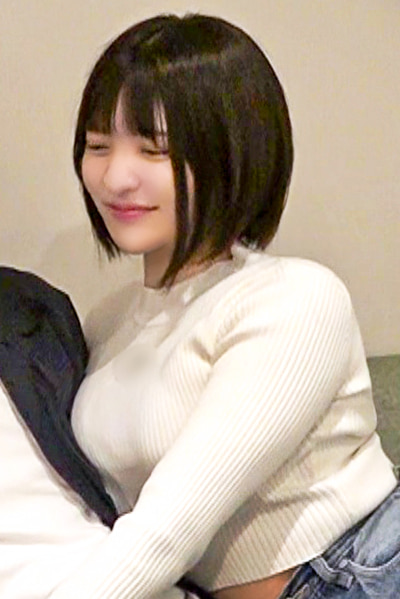 積極的な美少女の逆襲～店長の家で勝負下着を晒して挑む濃厚SEX【ゆみ】