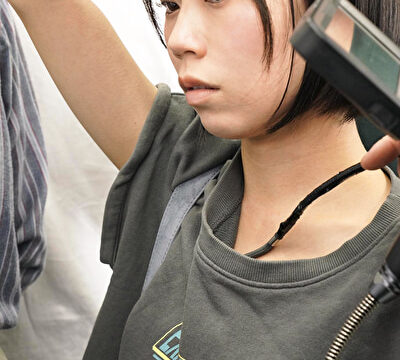 完全着衣内アングル！先端が自在に動くファイバースコープで敏感な乳首を責められ恥ずかしがりながらも感じてしまう私服小柄ちっぱい美少女 雨宮あや花