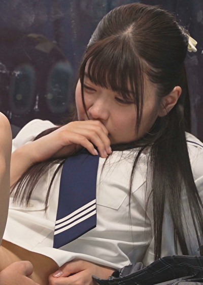 禁断の関係の2人が挑む、男女が自分たちの身体を使って答える保健体育クイズ！脱出か？賞金か？ビンゴが揃うまで出られない部屋の中で、最後の一線を越えてエッチまでしてしまうのか？撮って出し！マジックミラー号～ひより＆優太郎編～