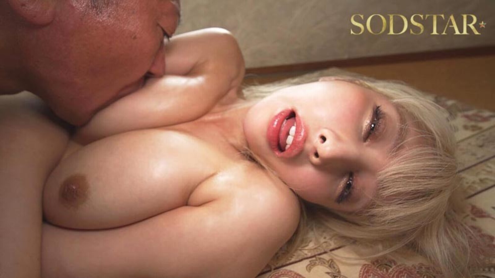 離婚したてのぼくが大型バイクにまたがるギャルライダーとツーリングで運命的に出会い 彼女が営む海沿いの民宿でたらふくご馳走になって一晩中なまハメしまくって12回射精した 夏目響