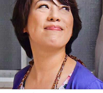 変態母の匂い立つ淫靡な聖水 舞子