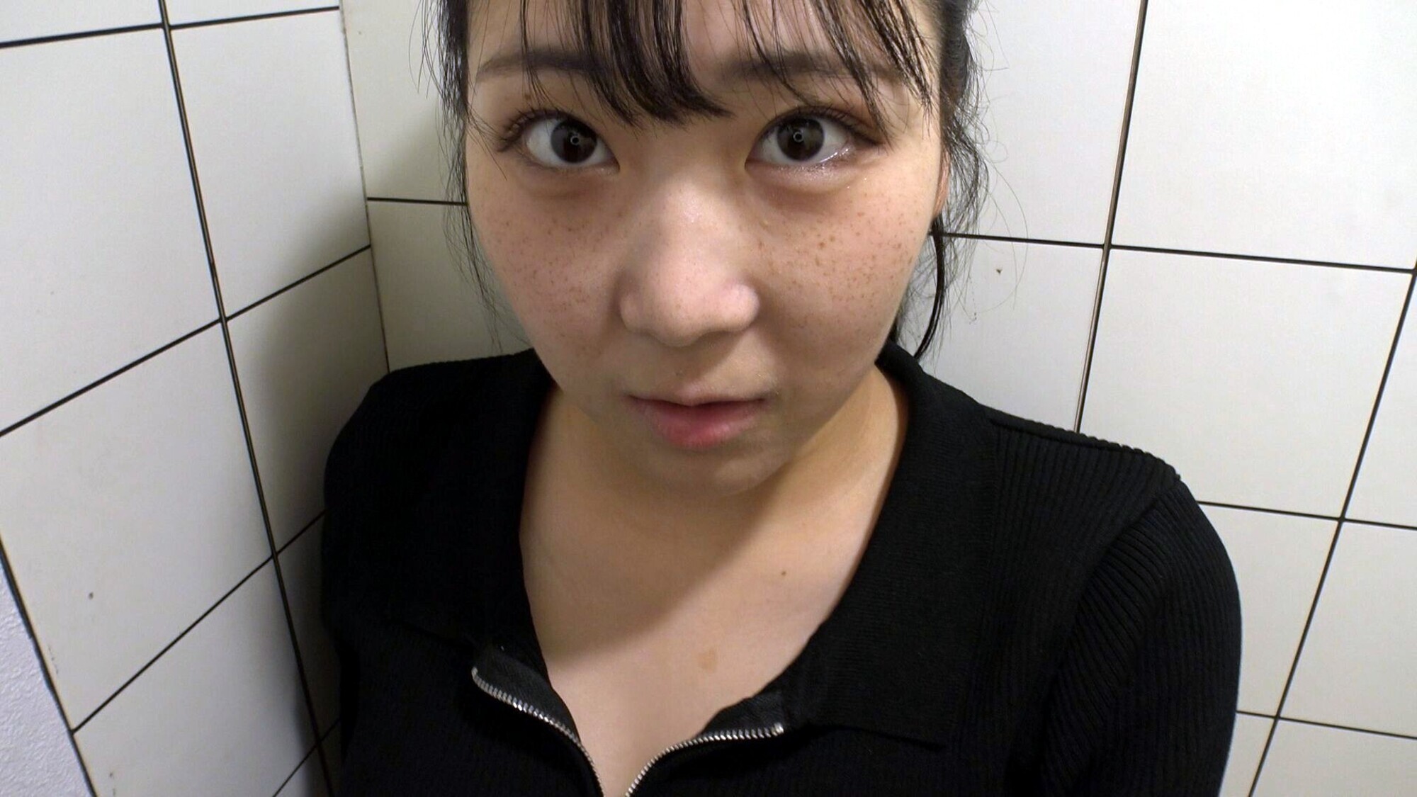 街でエロいお姉さんに誘われ･･･一滴残らず絞り取ってあげる 愛瀬ゆう