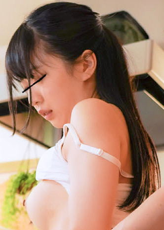 悪い事だと知りつつも･･･ありあまる性欲を抑えきれず･･･両親が居ない間に大好きな妹と朝まで初めての生セックス